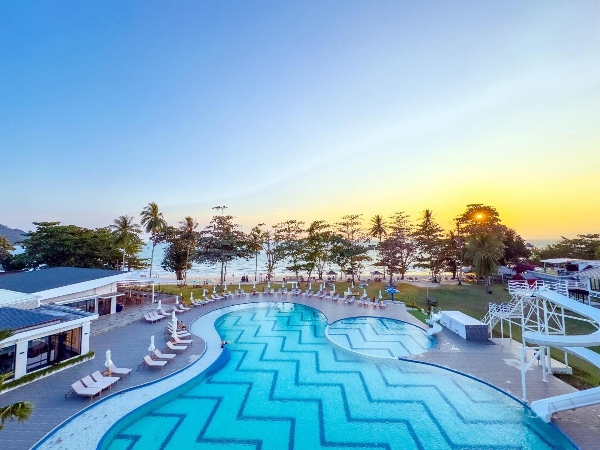 Royal Yao Yai Island Beach Resort Ko Yao Yai Exterior photo